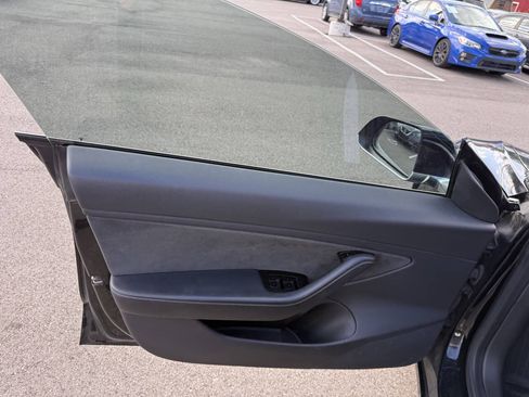 Used 2019 Tesla Model 3 Standard Range Plus RWD image 17