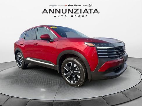 Certified 2025 Nissan Kicks SV image 7