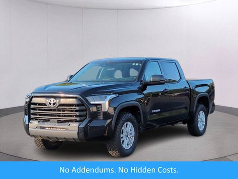 Used 2022 Toyota Tundra SR5 AWD/4WD image 1