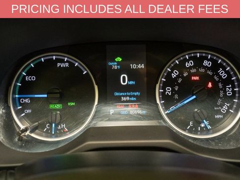 Used 2022 Toyota RAV4 XLE Premium AWD/4WD image 19