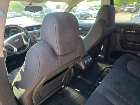 Used 2013 Chevrolet Traverse LT AWD/4WD image 19