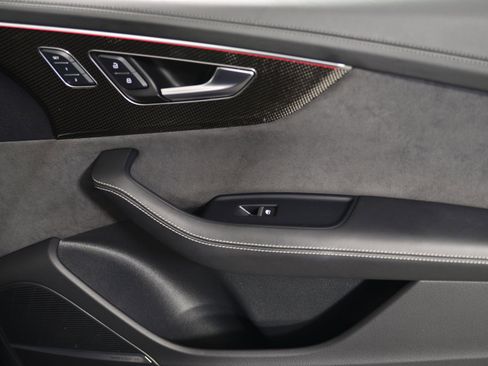 Used 2023 Audi SQ8 Premium Plus w/ SQ8 Luxury Package image 9