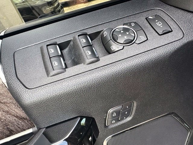 Used 2017 Ford F250 Lariat w/ Lariat Ultimate Package AWD/4WD image 28