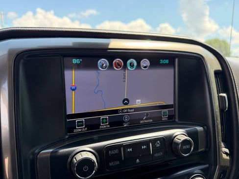 Used 2017 Chevrolet Silverado 1500 High Country AWD/4WD image 31