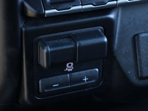 Used 2022 Chevrolet Silverado 2500 High Country image 35