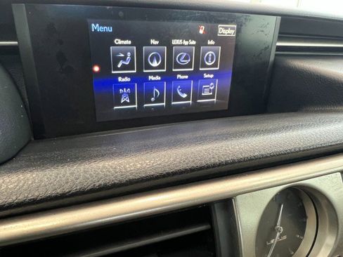 Used 2016 Lexus IS 300 AWD image 20