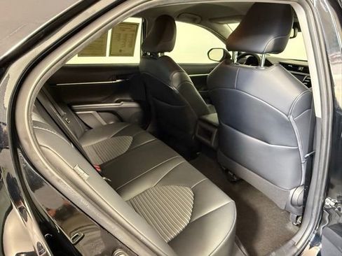 Used 2020 Toyota Camry SE w/ Convenience Package image 40