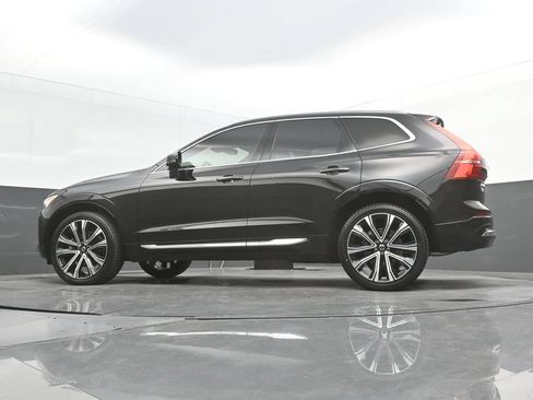 Certified 2023 Volvo XC60 B5 Ultimate w/ Climate Package AWD/4WD image 31