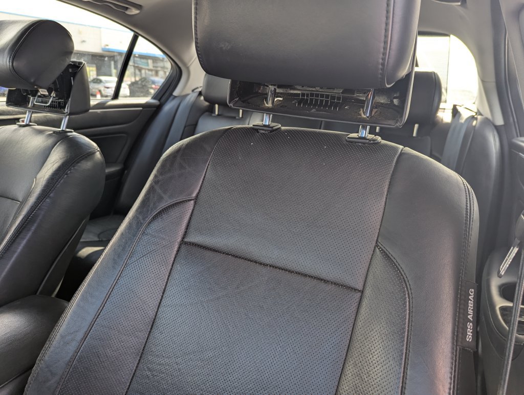 Used 2012 Hyundai Genesis 3.8 w/ Premium Pkg RWD image 11