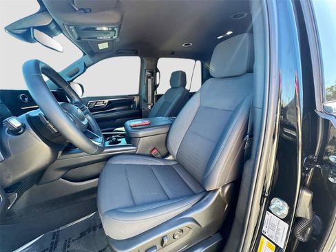 Used 2025 Chevrolet Tahoe LS image 21