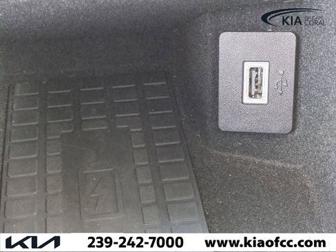 Used 2020 Lincoln Nautilus Reserve w/ Cargo Utility Package image 24