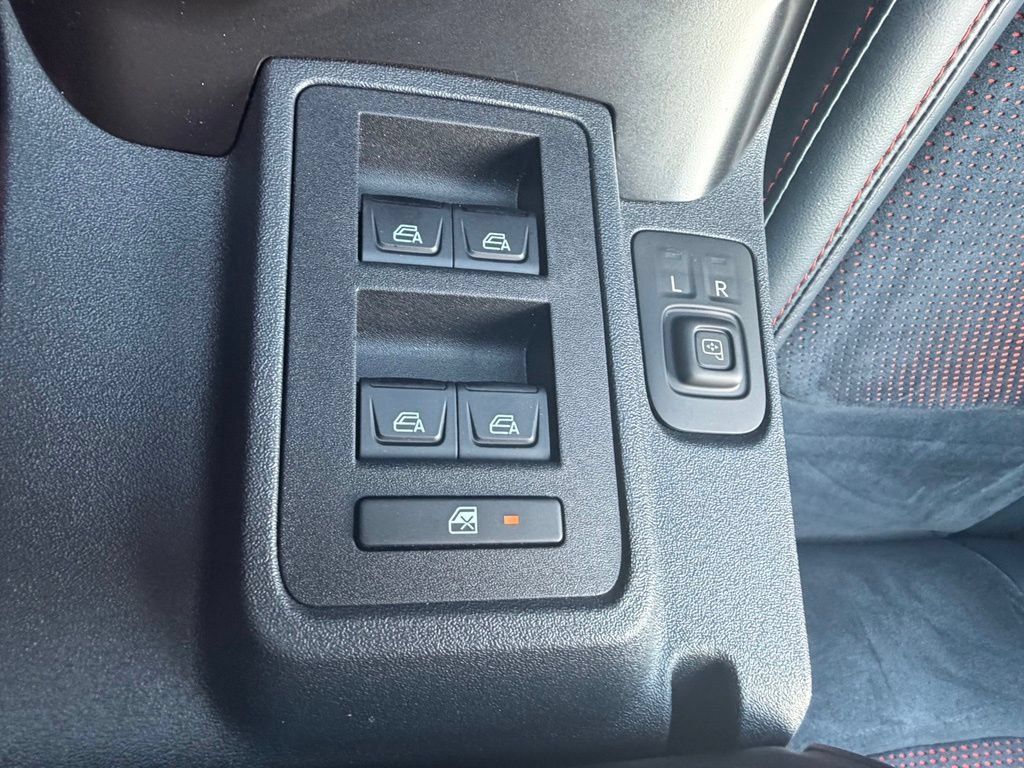 Used 2024 Ford Bronco Raptor w/ Interior Carbon Fiber Pack 6 AWD/4WD image 28