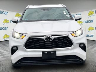 Used 2024 Toyota Highlander XLE video 2