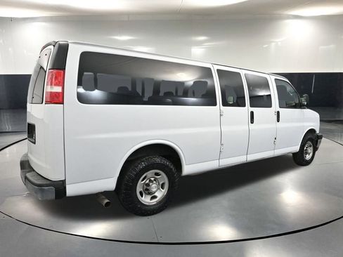 Used 2017 Chevrolet Express 3500 LT w/ LT Preferred Equipment Group image 6