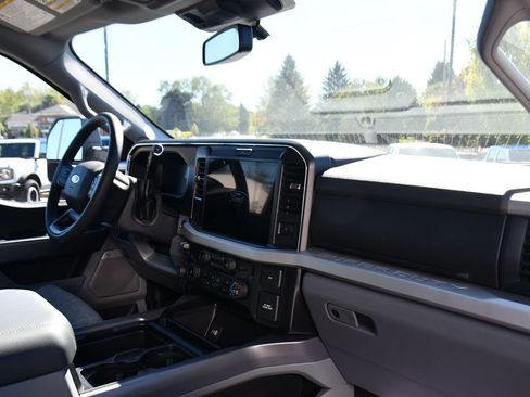 New 2026 Ford F350 XLT w/ XLT Premium Package AWD/4WD image 15