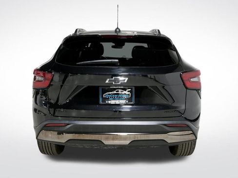 Used 2024 Chevrolet Trax ACTIV w/ Sunroof Package image 8