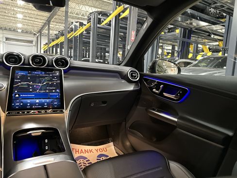 Certified 2025 Mercedes-Benz GLC 350e 4MATIC image 25