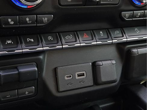 Used 2019 GMC Sierra 1500 AT4 w/ AT4 Premium Package image 14