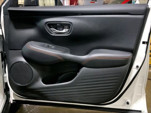 Used 2023 Honda HR-V Sport image 23