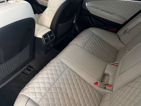 Used 2023 Genesis G70 3.3T w/ Sport Prestige Package RWD image 13
