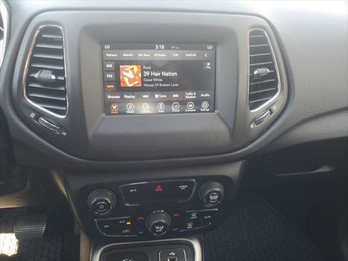 Certified 2018 Jeep Compass Latitude w/ Popular Equipment Group image 25