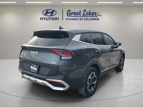 Used 2024 Kia Sportage LX image 5