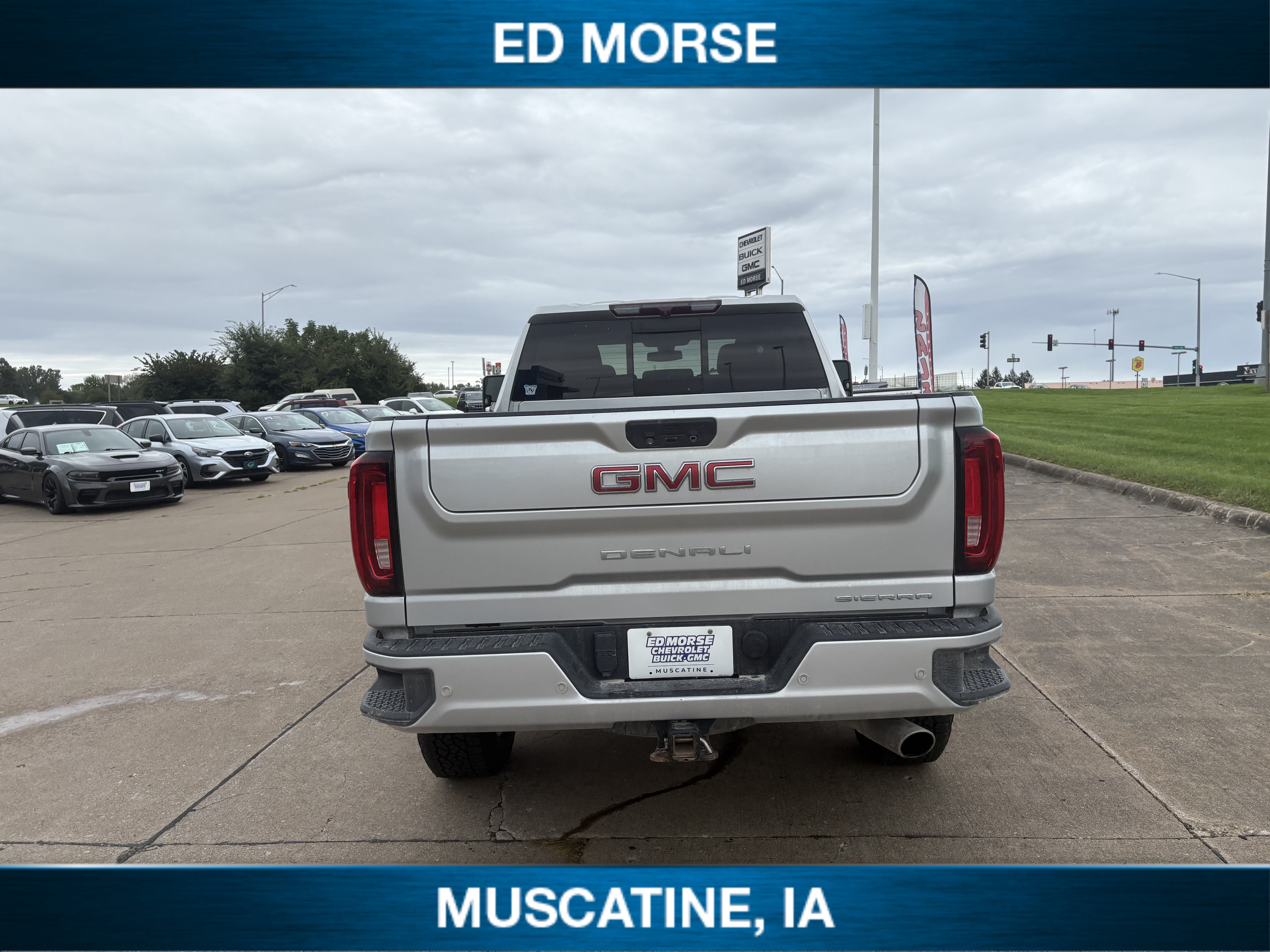 Used 2022 GMC Sierra 2500 Denali AWD/4WD image 8