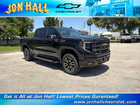 Used 2025 GMC Sierra 1500 AT4 w/ AT4 Premium Package AWD/4WD image 1