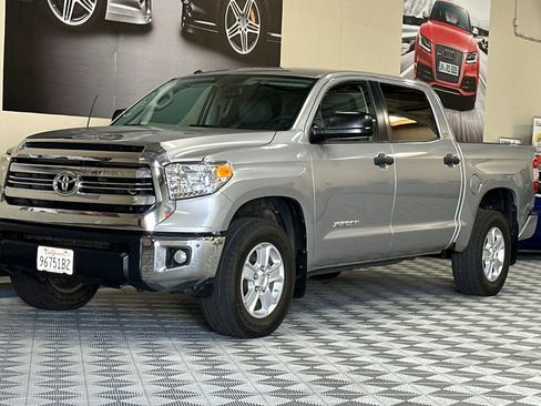 Used 2016 Toyota Tundra SR5 w/ SR5 Upgrade Package RWD image 8