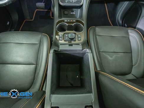 Used 2021 GMC Acadia AT4 w/ LPO, 'HIT The Road' Package AWD/4WD image 34