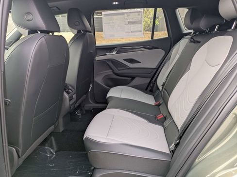 New 2026 Volkswagen Tiguan SE R-Line FWD image 14