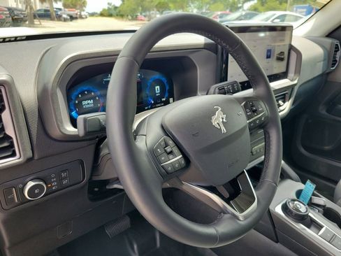 Used 2025 Ford Bronco Sport Badlands w/ Sasquatch Badlands Package AWD/4WD image 16