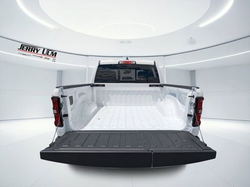 New 2026 RAM 1500 Big Horn AWD/4WD image 12