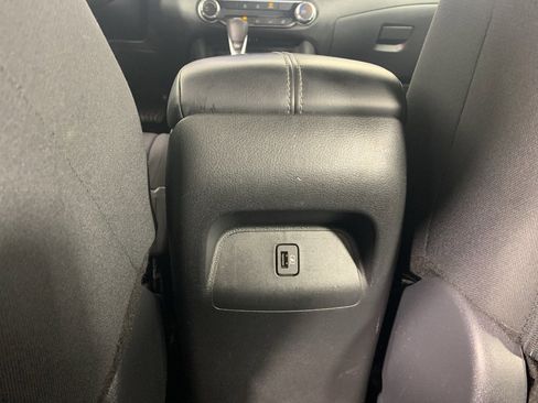 Used 2023 Nissan Sentra SV image 33