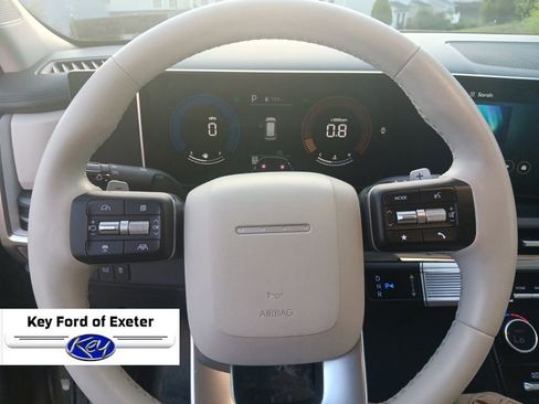 Used 2024 Hyundai Santa Fe SEL image 45