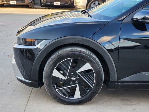 Used 2025 Hyundai Ioniq 5 SEL image 10