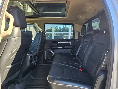 Used 2020 RAM 1500 Laramie AWD/4WD image 16