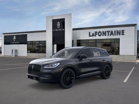 New 2025 Lincoln Corsair Reserve w/ Equipment Group 202A image 1