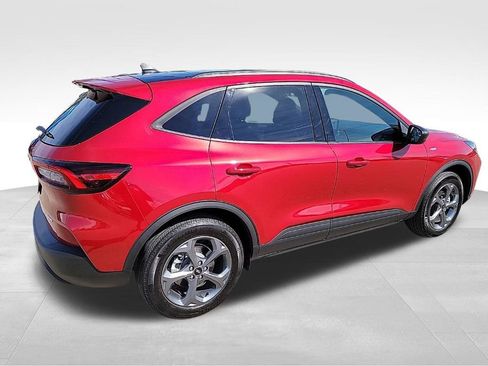 Used 2025 Ford Escape ST-Line w/ Cold Weather Package image 16