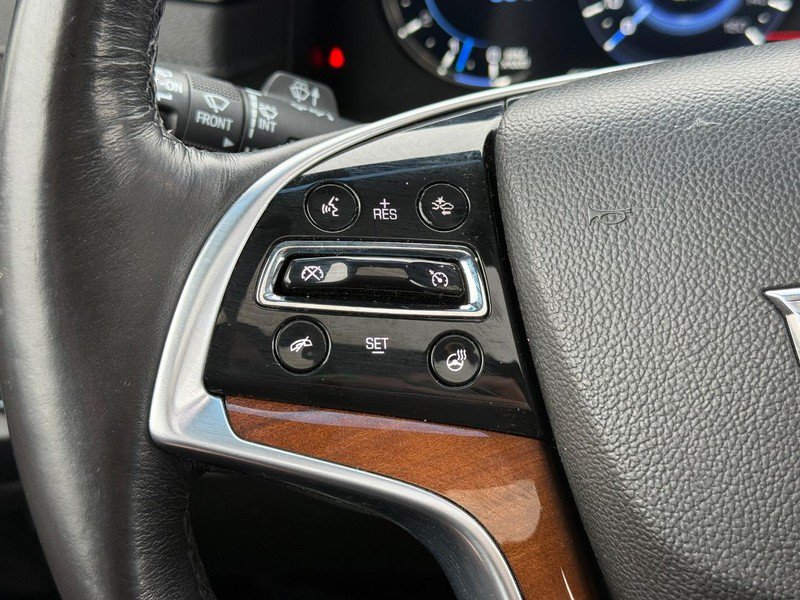 Used 2019 Cadillac Escalade Premium Luxury AWD/4WD image 19