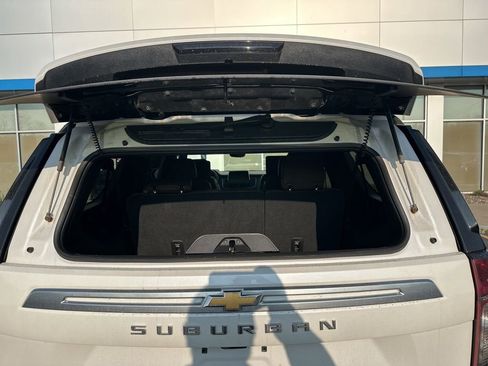 Used 2021 Chevrolet Suburban High Country image 17