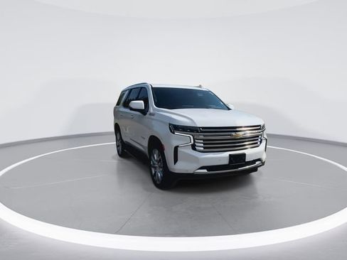 Used 2023 Chevrolet Tahoe High Country AWD/4WD image 3