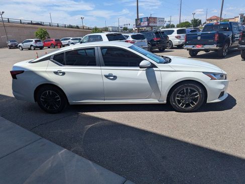 Used 2020 Nissan Altima 2.5 S FWD image 6