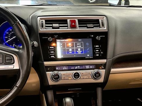 Used 2016 Subaru Outback 2.5i Limited image 7