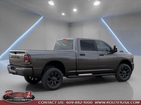 New 2026 RAM 2500 Big Horn AWD/4WD image 5