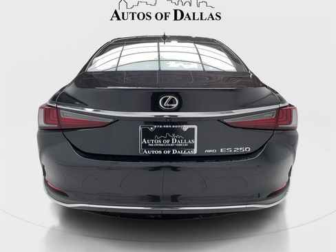 Used 2022 Lexus ES 250 w/ Accessory Package AWD/4WD image 9