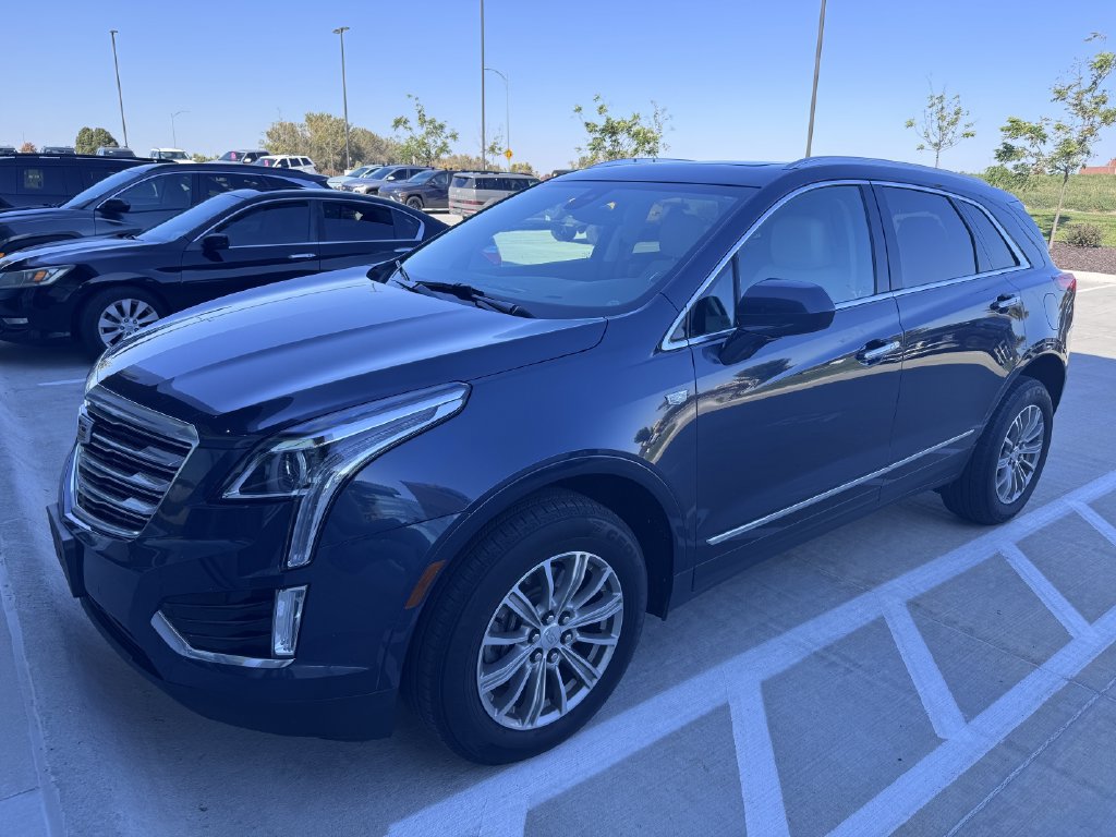Used 2019 Cadillac XT5 Luxury AWD/4WD image 1