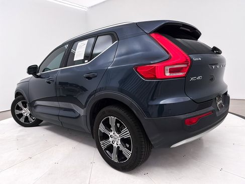 Used 2021 Volvo XC40 T5 Inscription w/ Advanced Package image 9