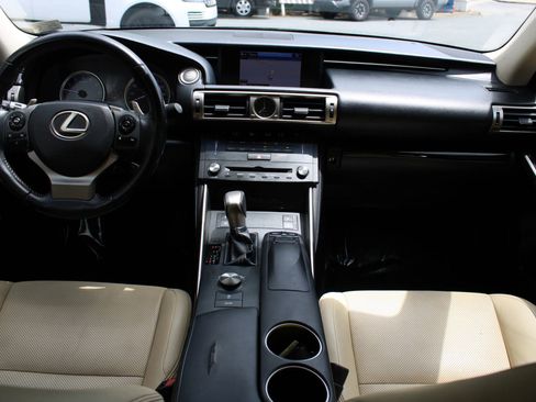 Used 2015 Lexus IS 350 image 8
