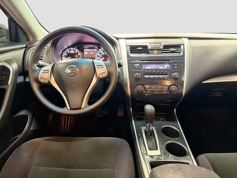 Used 2013 Nissan Altima 2.5 S image 17